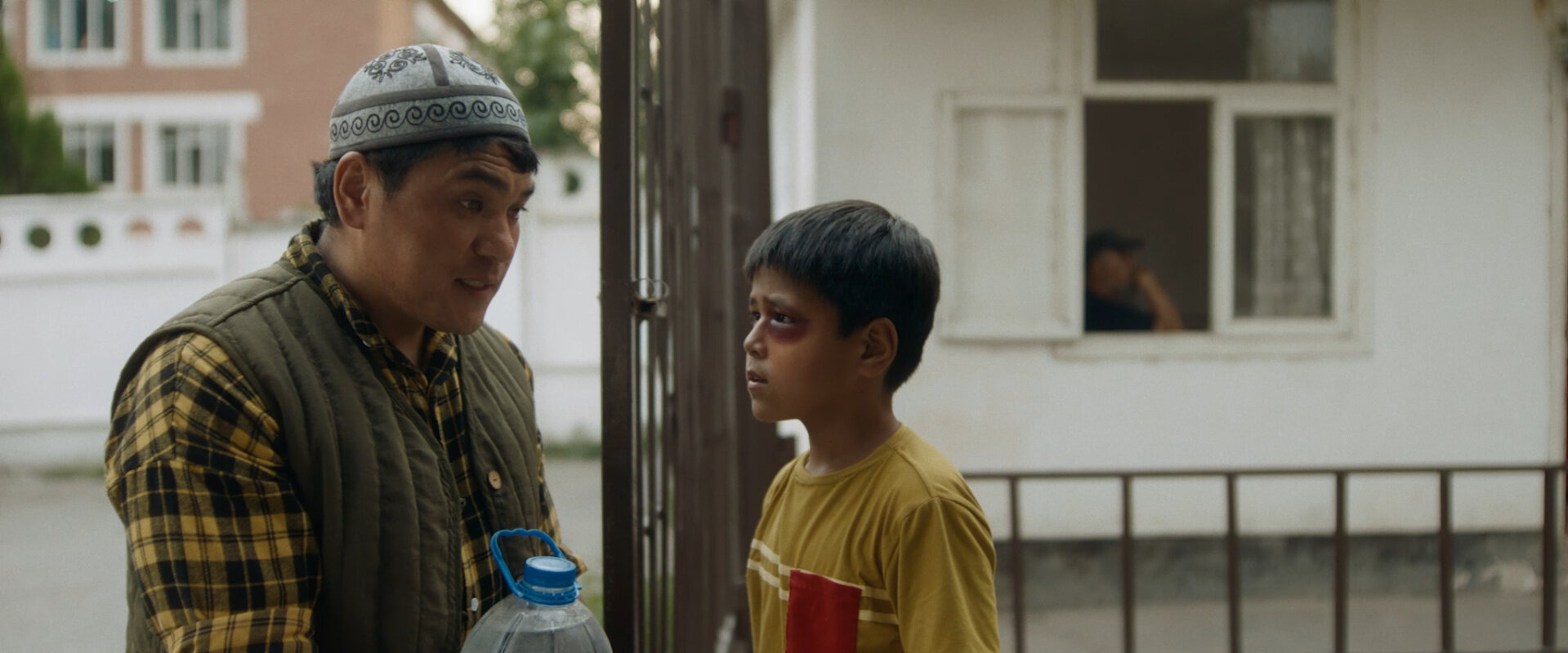 Смотреть Рай под ногами матерей 2: Письмо матери